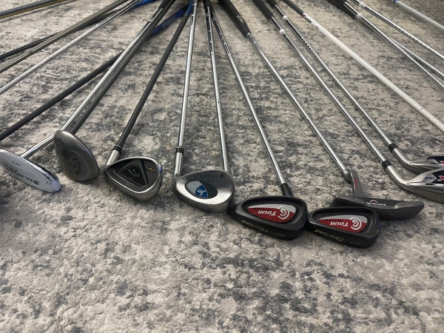 Golf Club Set - Callaway, Dunlop, X-Hot image indicator(9)