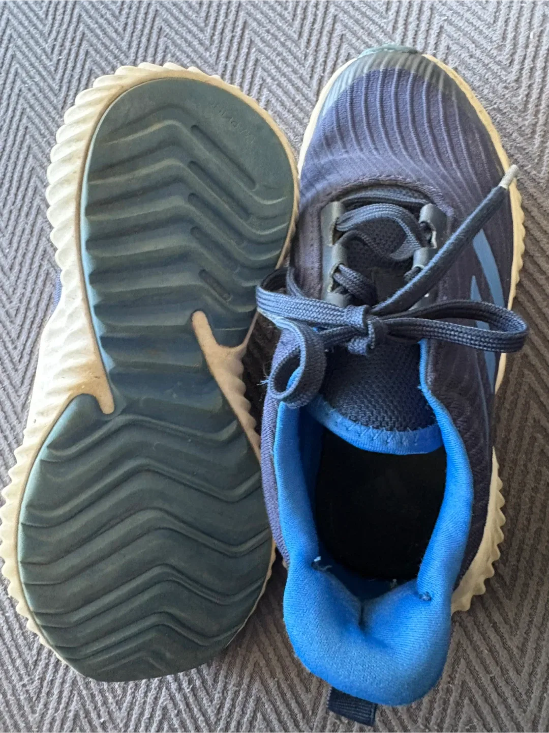 Adidas Alpha Bounce Kids Size 13K image indicator(2)