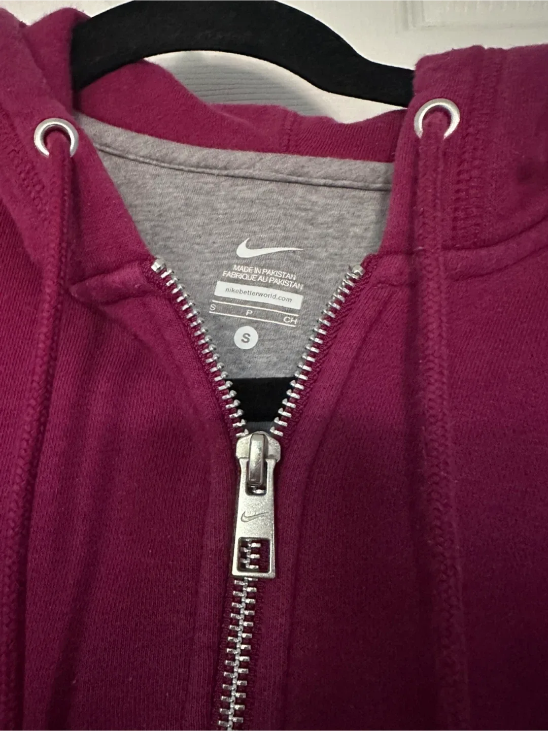 Women’s Magenta Nike Full Zip Hoodie - Size Small image indicator(9)