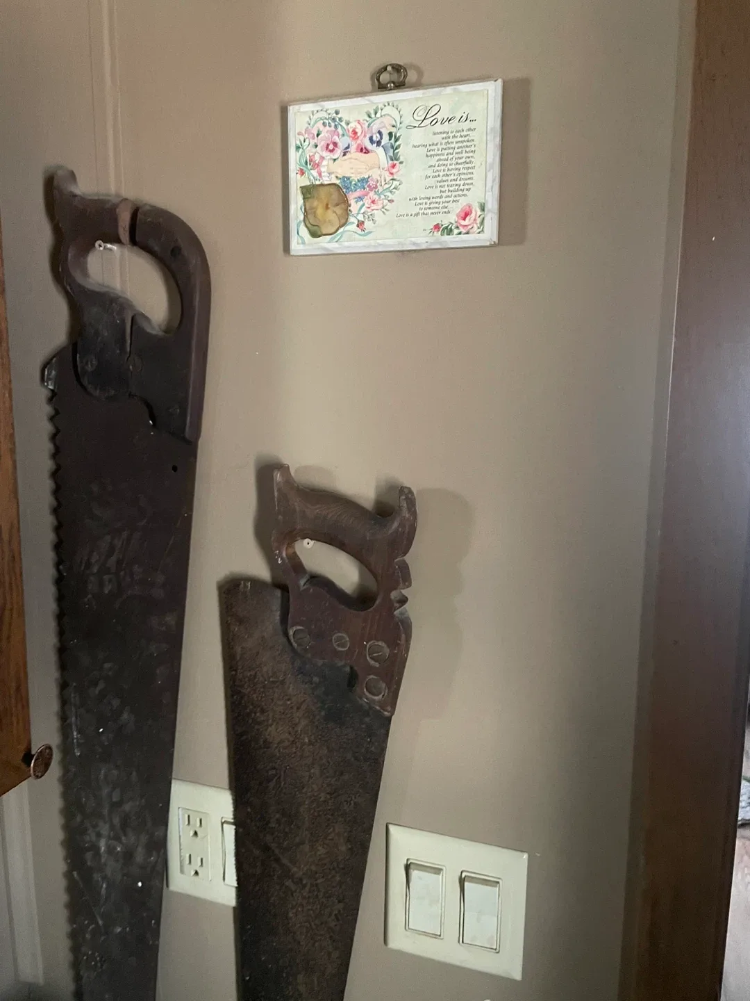 Vintage Hand Saws image indicator(4)