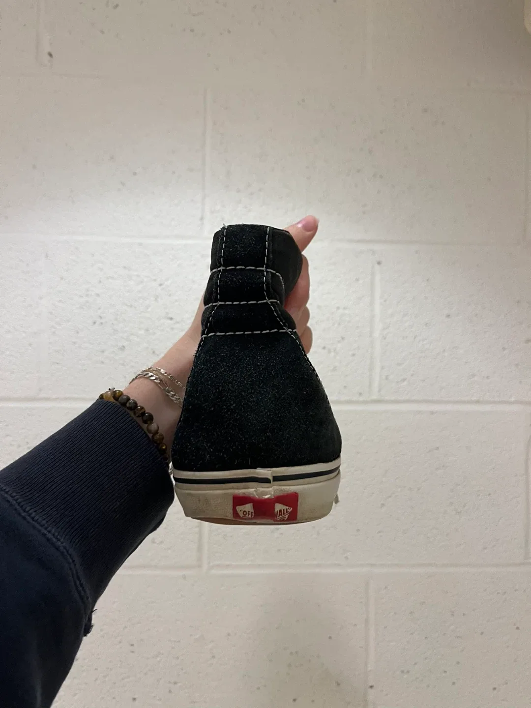 Vans Sk8-Hi Black/White High-Top Sneakers image indicator(6)