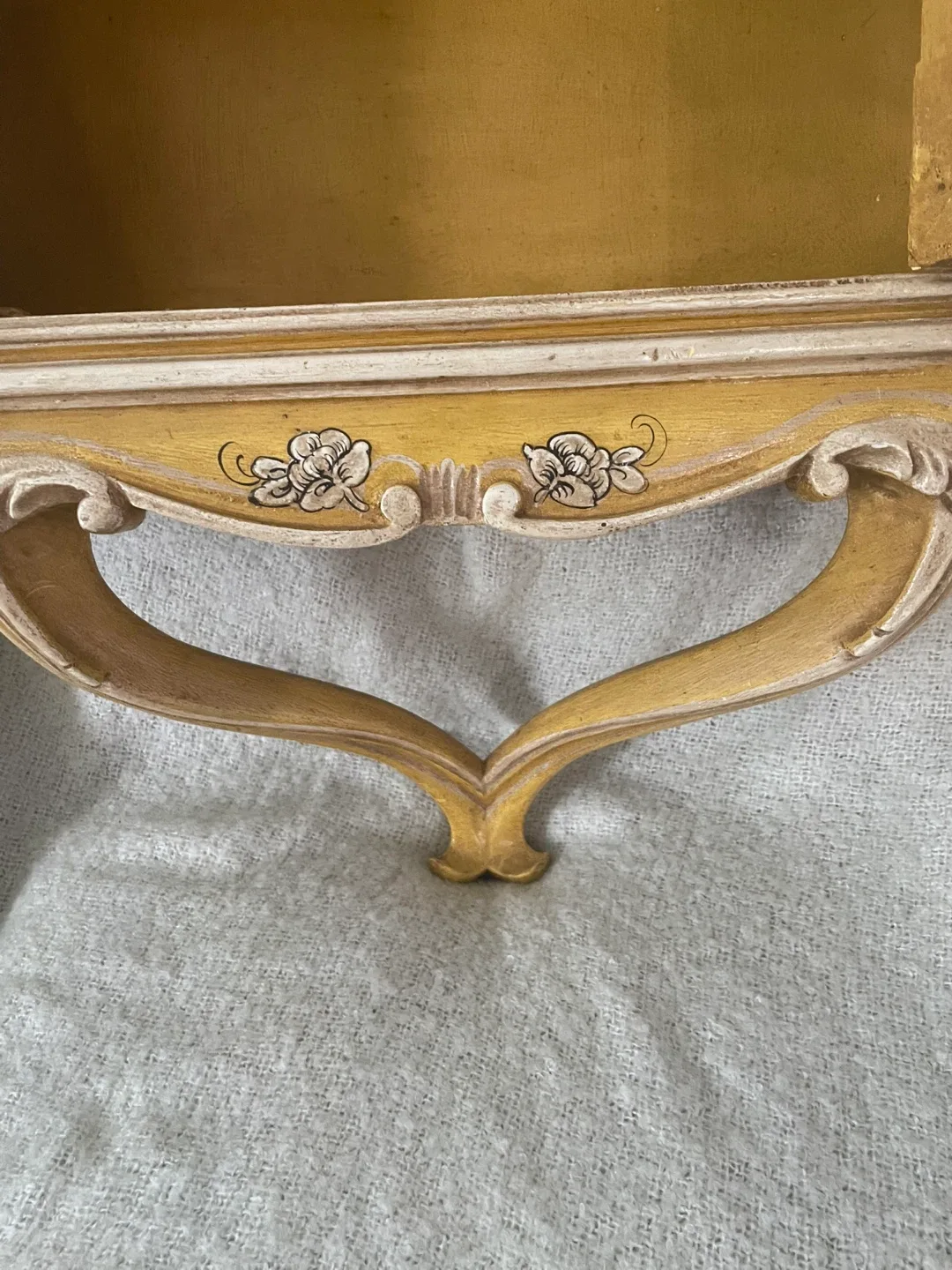 Vintage Style Yellow Wall Cabinet image indicator(3)