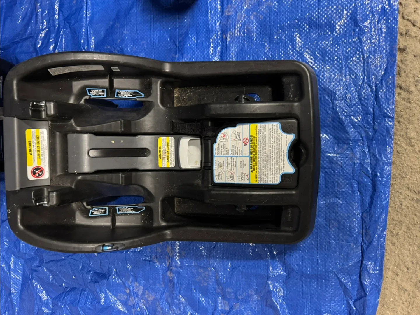 Graco SnugRide 35 Lite LX Infant Car Seat & Stroller image indicator(2)