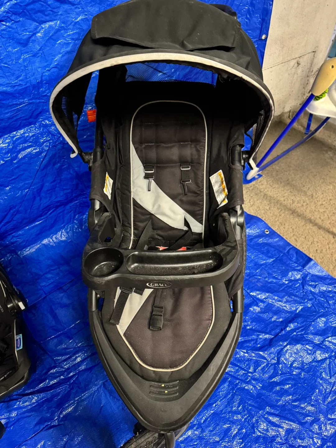 Graco SnugRide 35 Lite LX Infant Car Seat & Stroller image indicator(5)