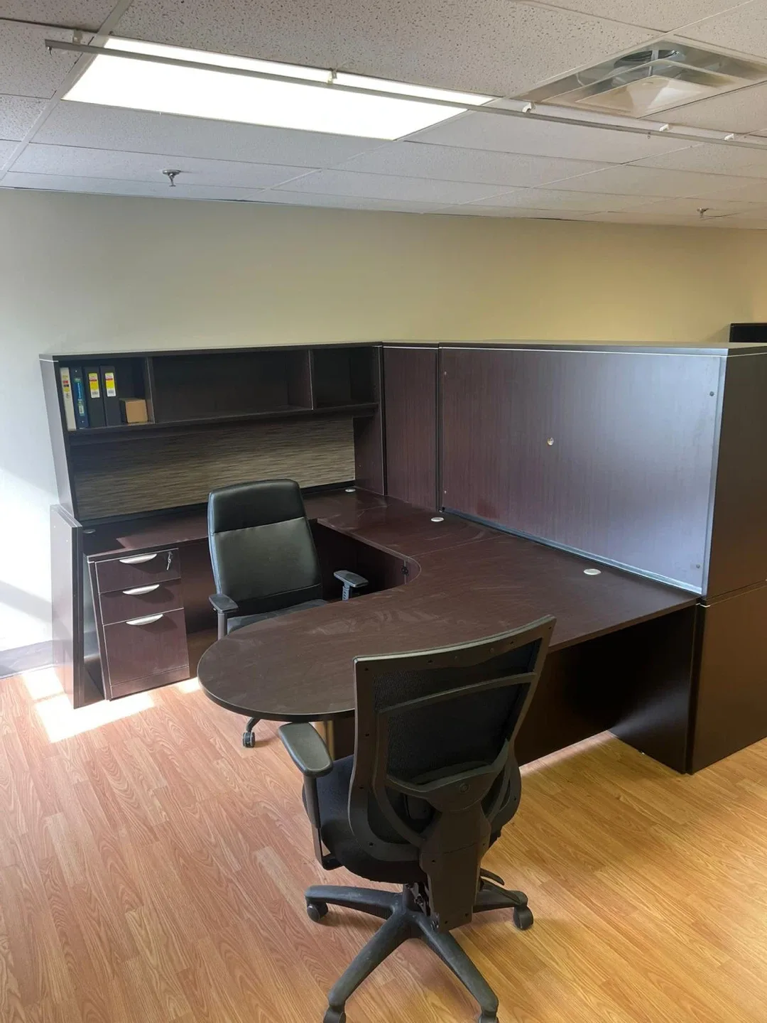 Office Furniture image indicator(3)