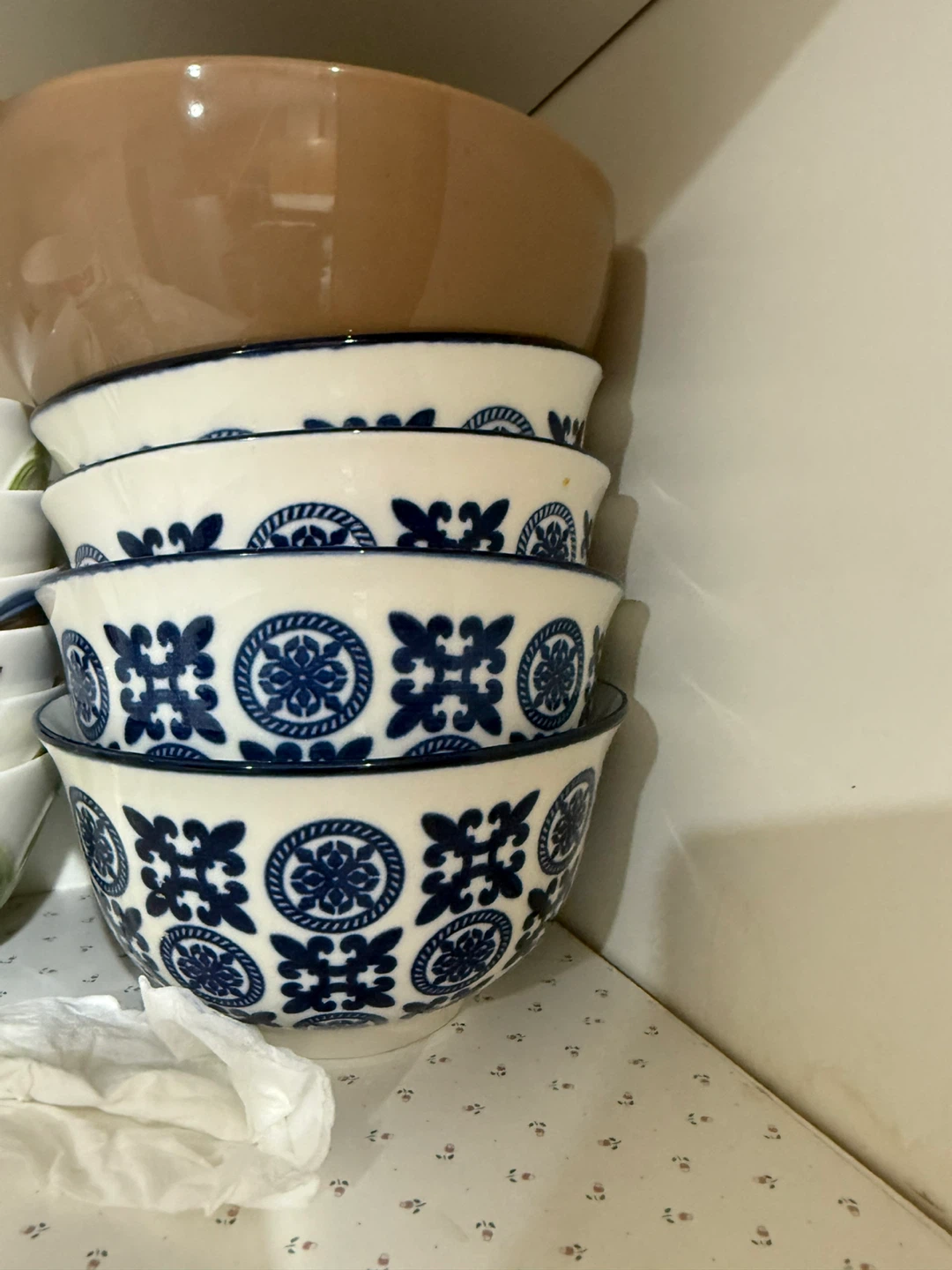 Mixed Bowls & Dishes