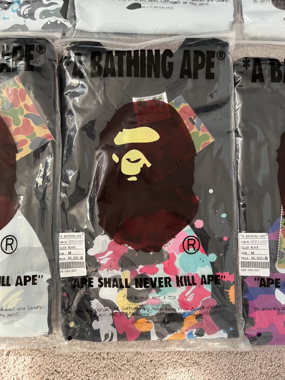 New A Bathing Ape (BAPE) T-Shirt - Size M image indicator(5)