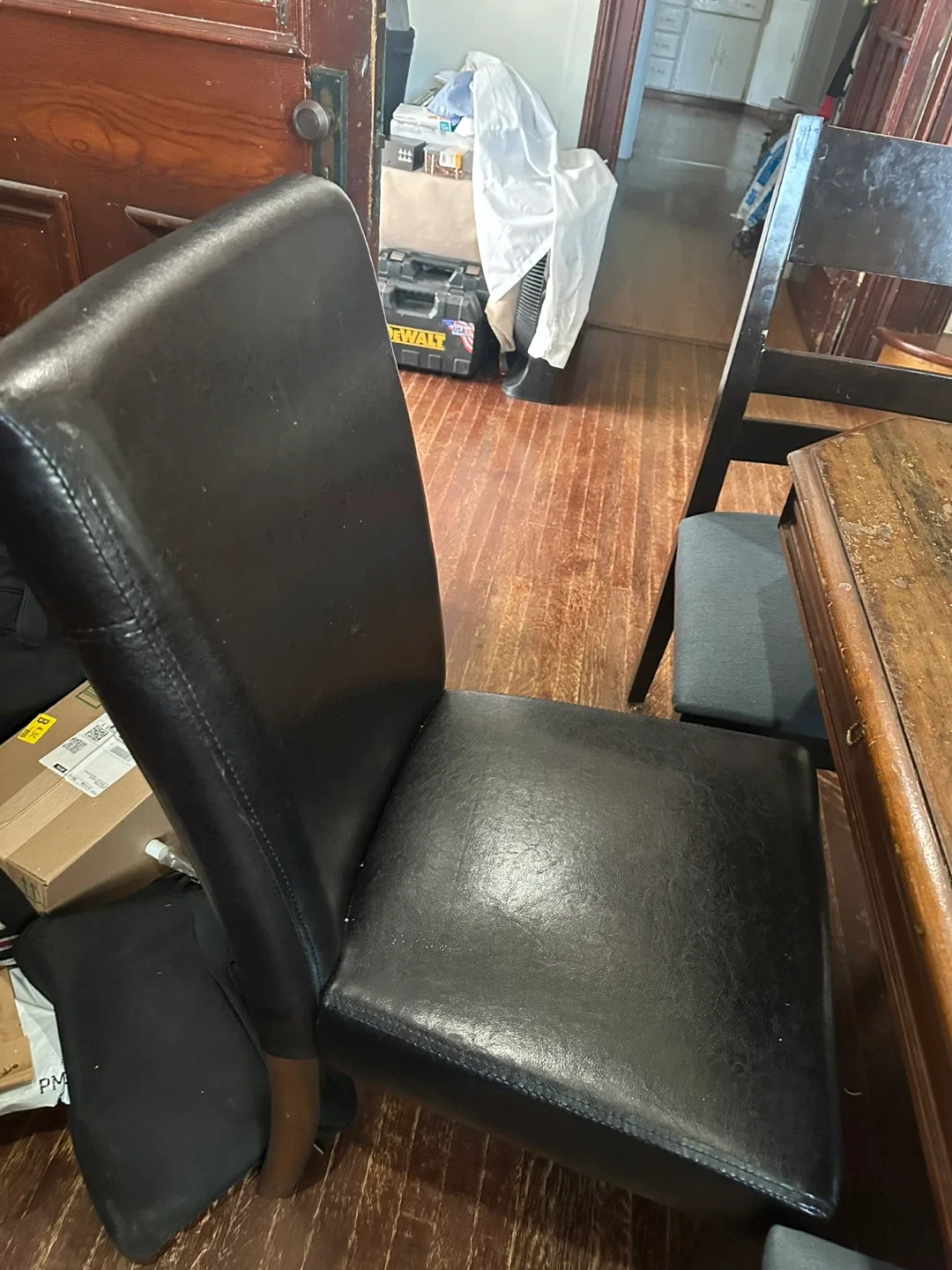 Dining Table with Chairs image indicator(9)