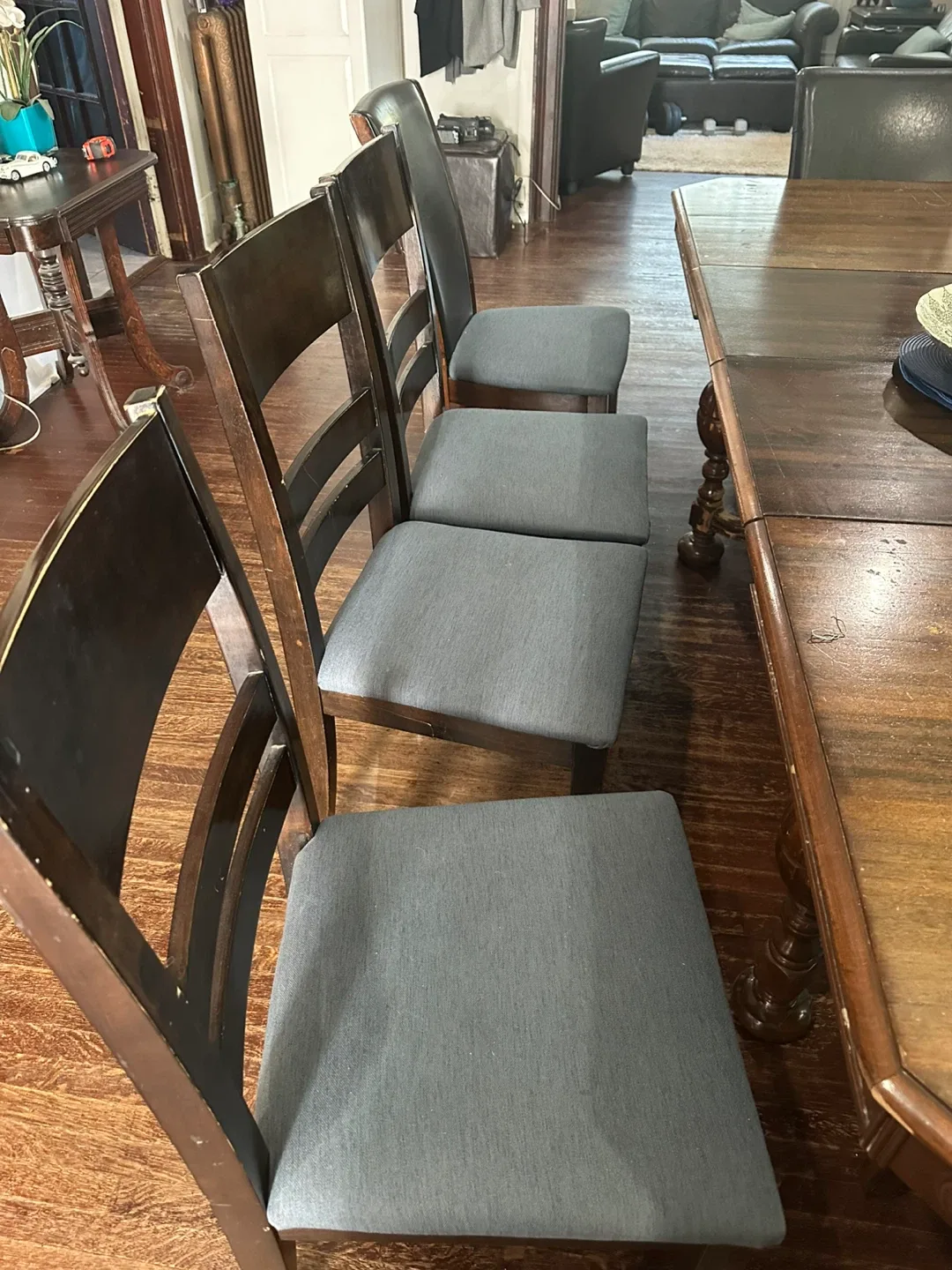 Dining Table with Chairs image indicator(8)