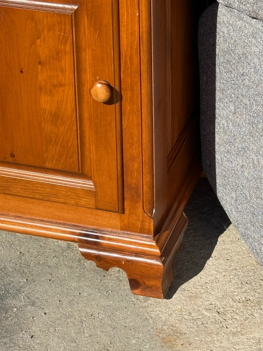 Wooden Display Cabinet with Glass Door 🥕 image indicator(3)