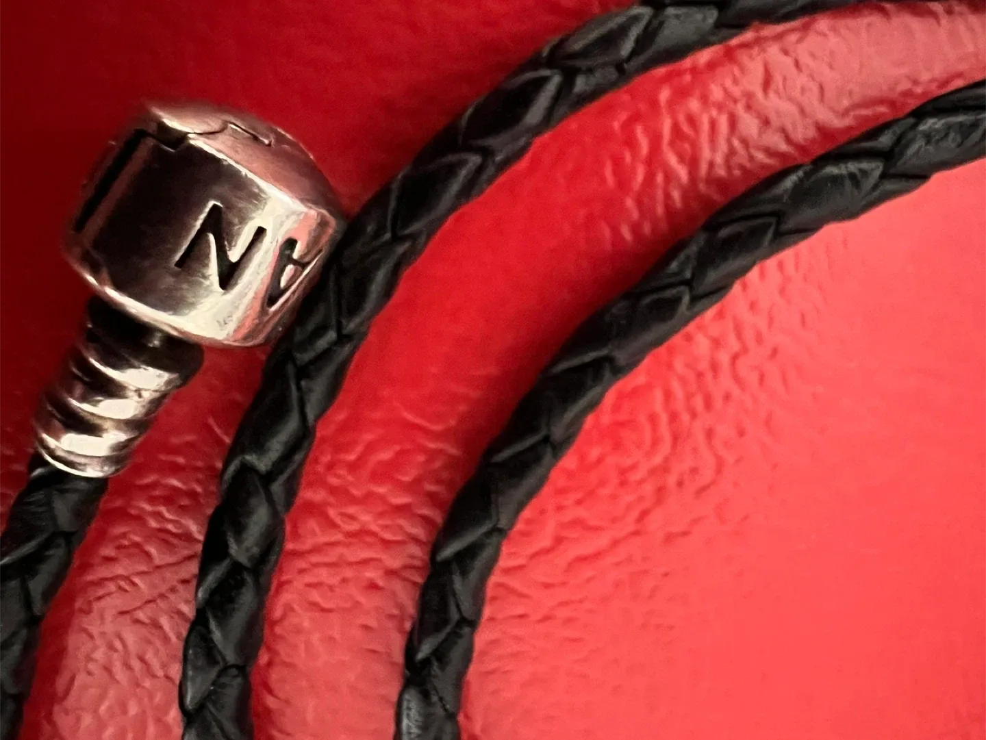 Triple wrap leather Pandora bracelet image indicator(2)