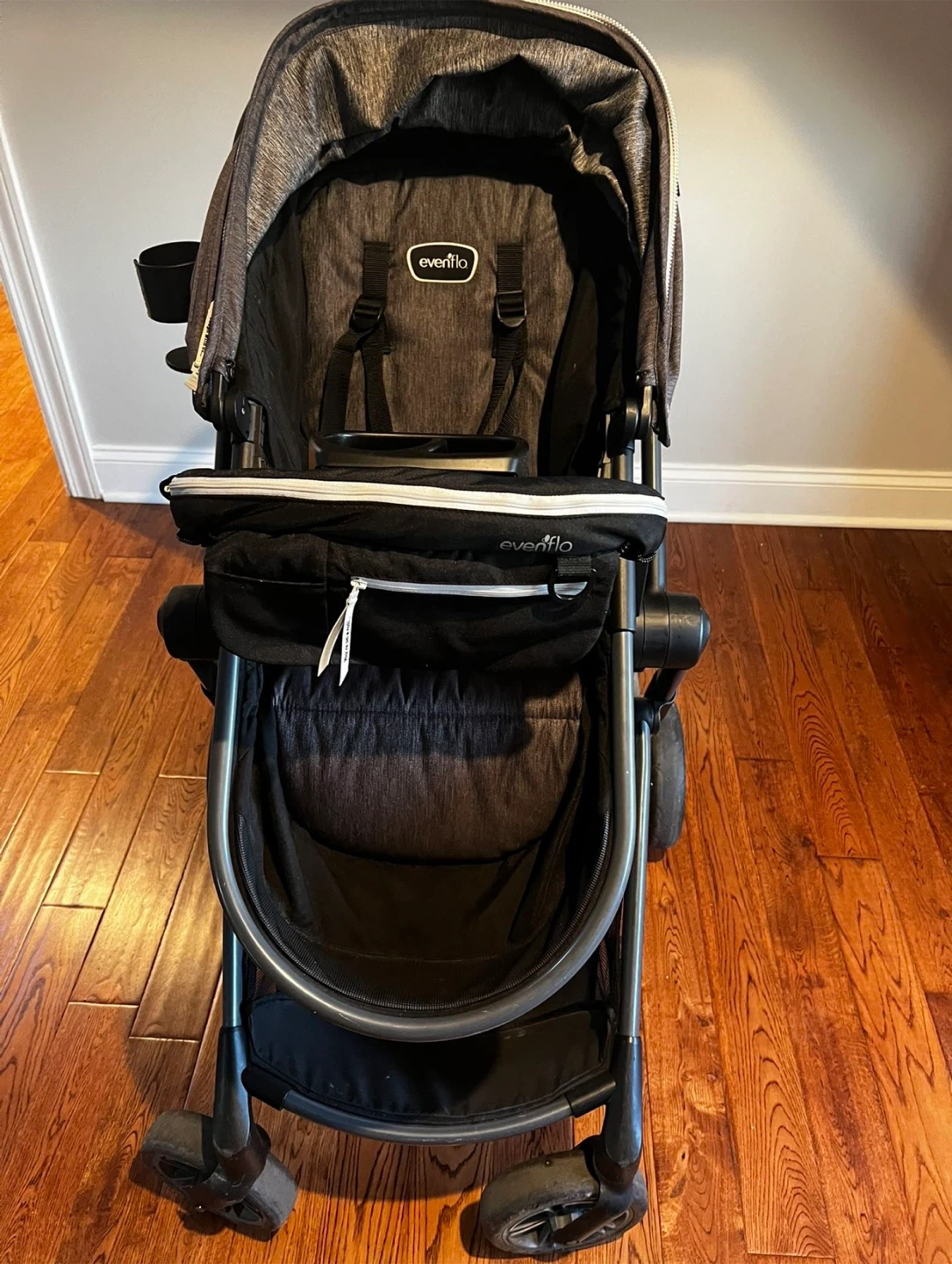 Evenflo Pivot Vizor Stroller - photo 5