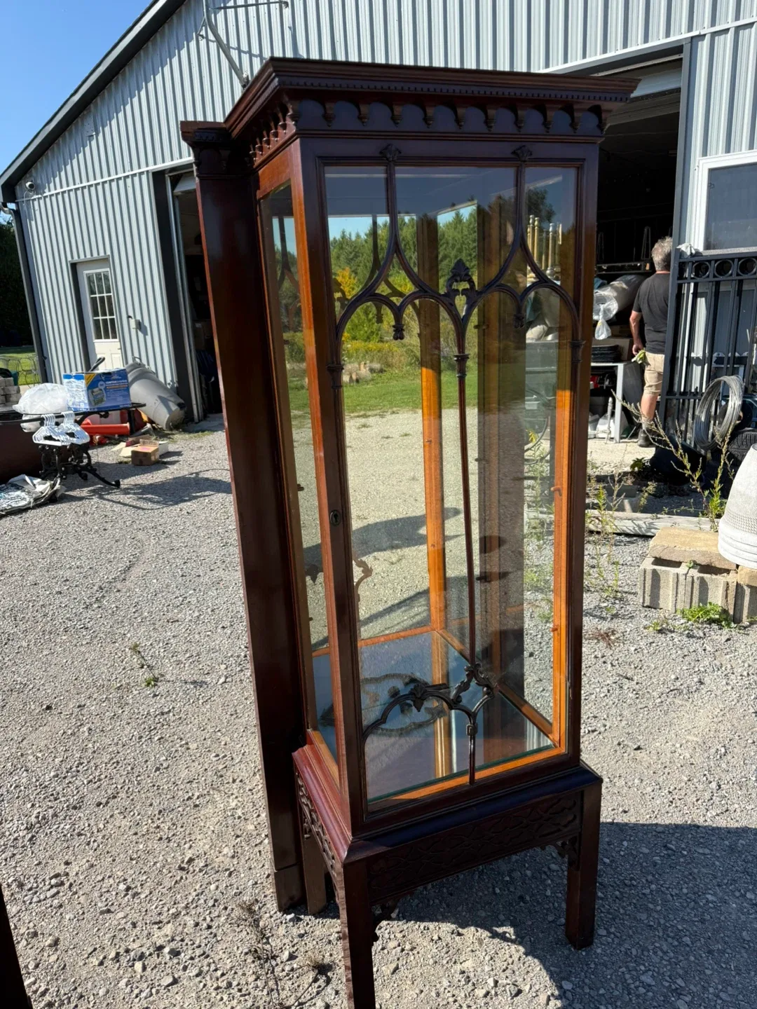 Pair of Dark Wood Display Cabinets 🥕 image indicator(2)