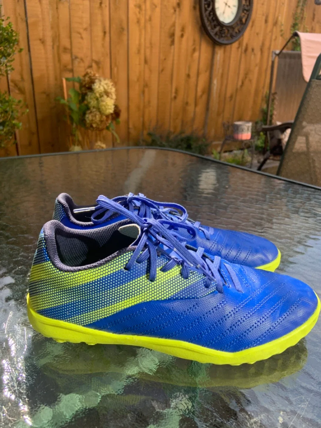Kipsta Blue & Yellow Indoor Soccer Shoes image indicator(5)