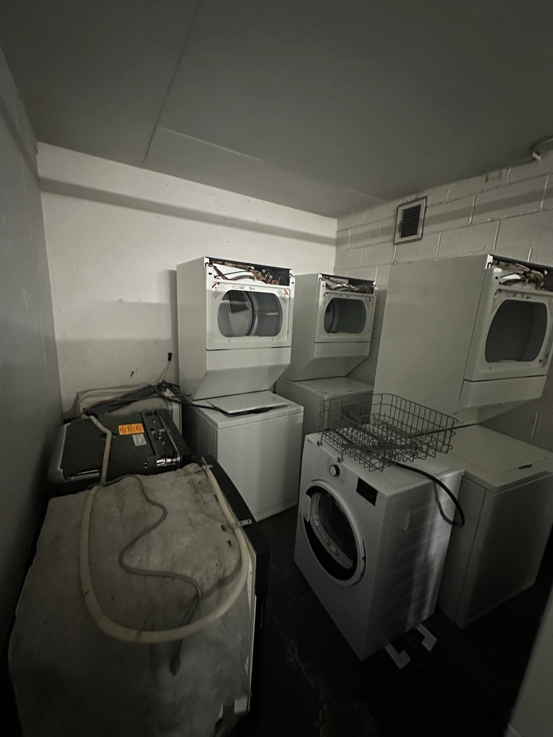 🔥 Bulk Lot – 26 Appliances + 75” Sony TV – $760 🔥 - photo 2