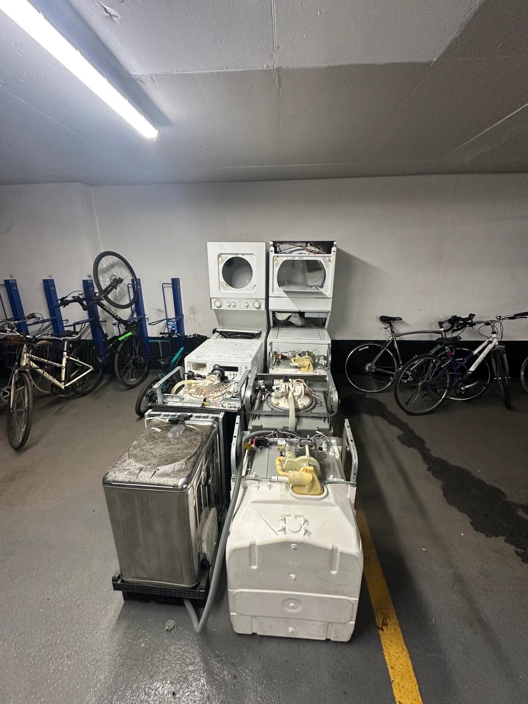 🔥 Bulk Lot – 26 Appliances + 75” Sony TV – $760 🔥 - photo 3