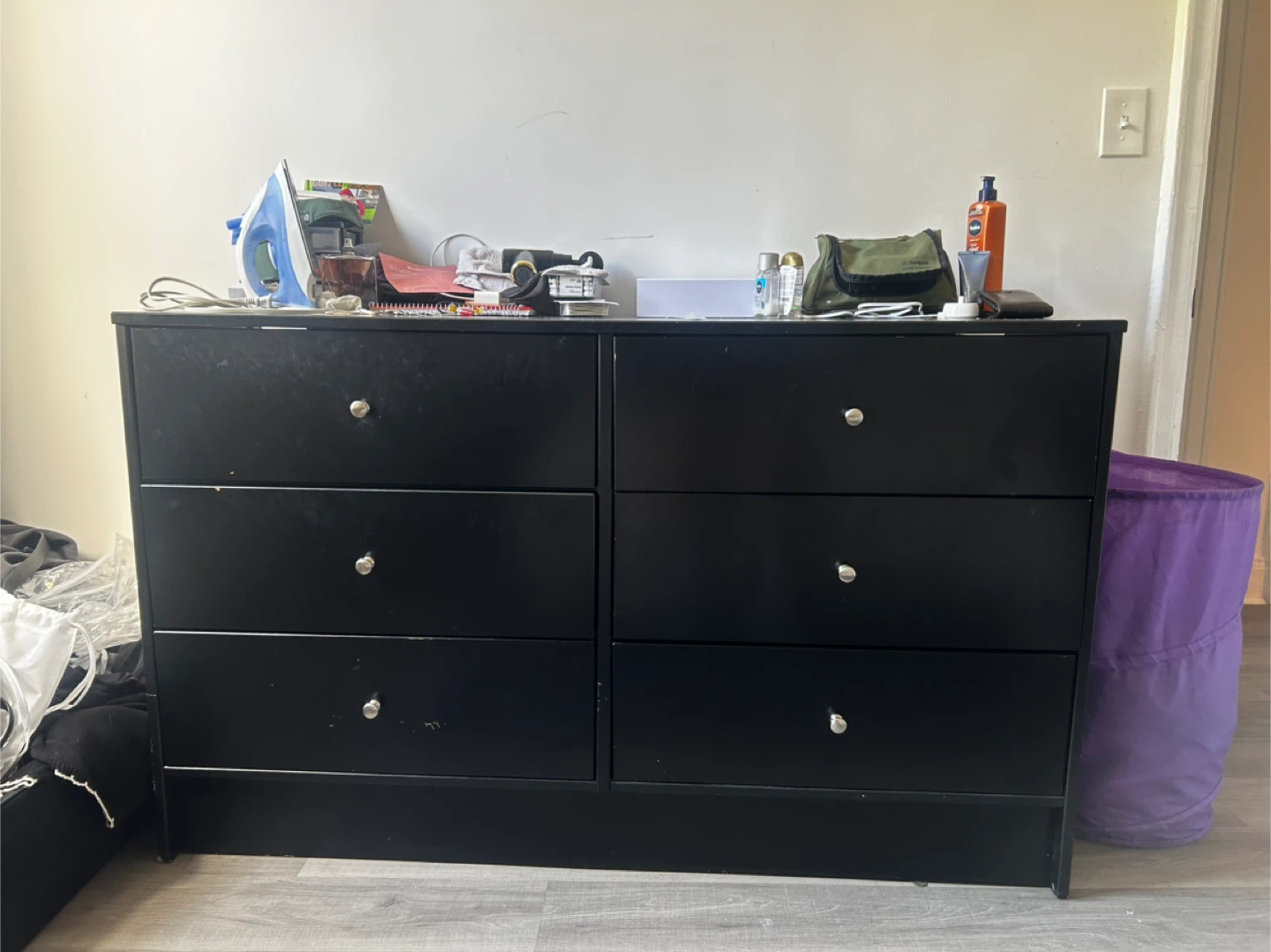 Black 6-Drawer Dresser