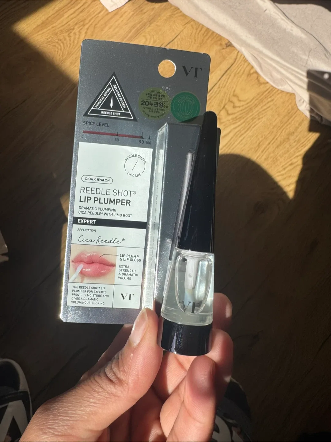 VT Reedle Shot Lip Plumper thumbnail