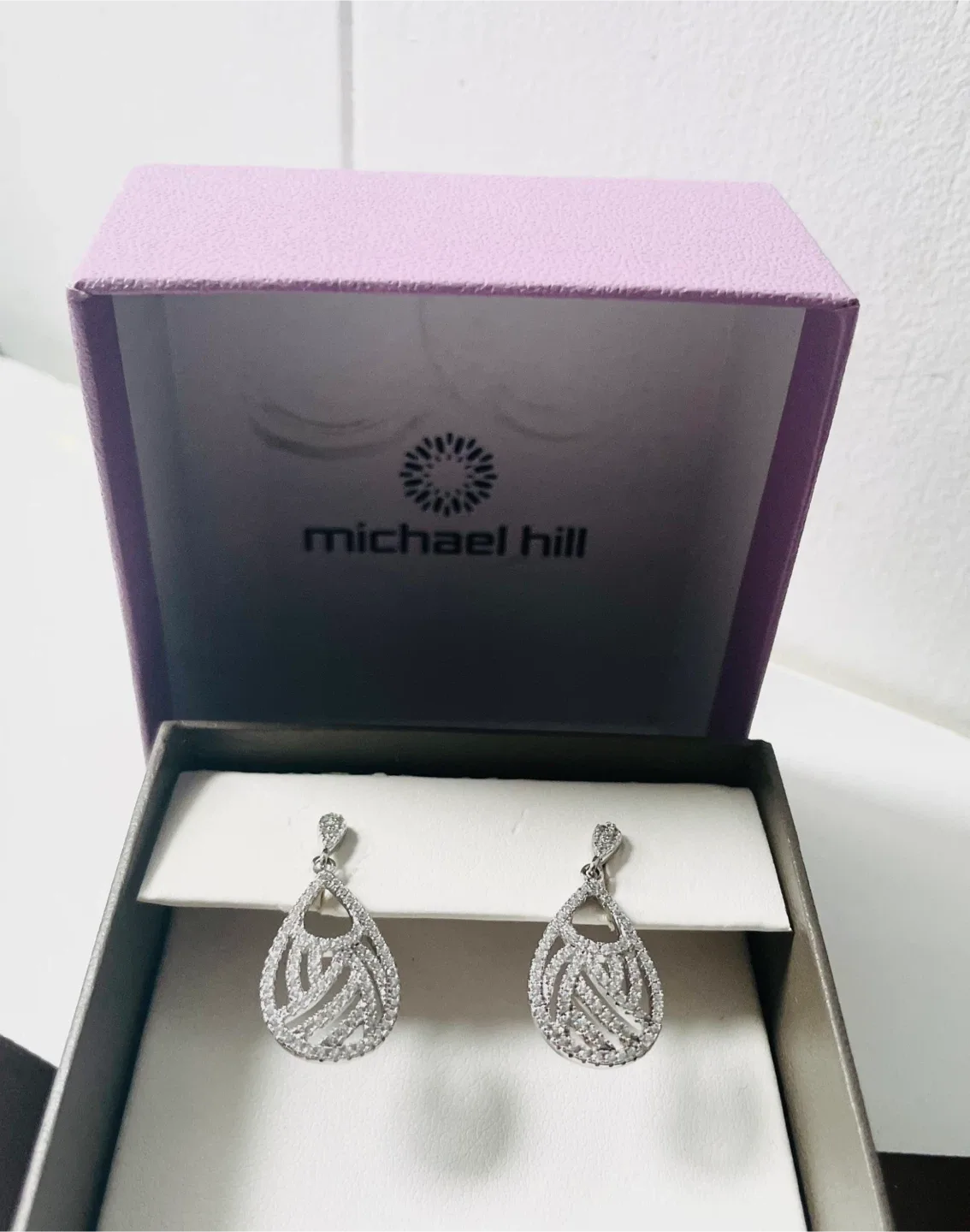 Michael Hill fancy Drop Earrings ‼️final sale ‼️ image indicator(3)