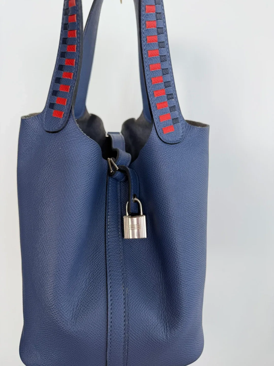 Hermès Blue Leather Picotin 22 Handbag image indicator(9)