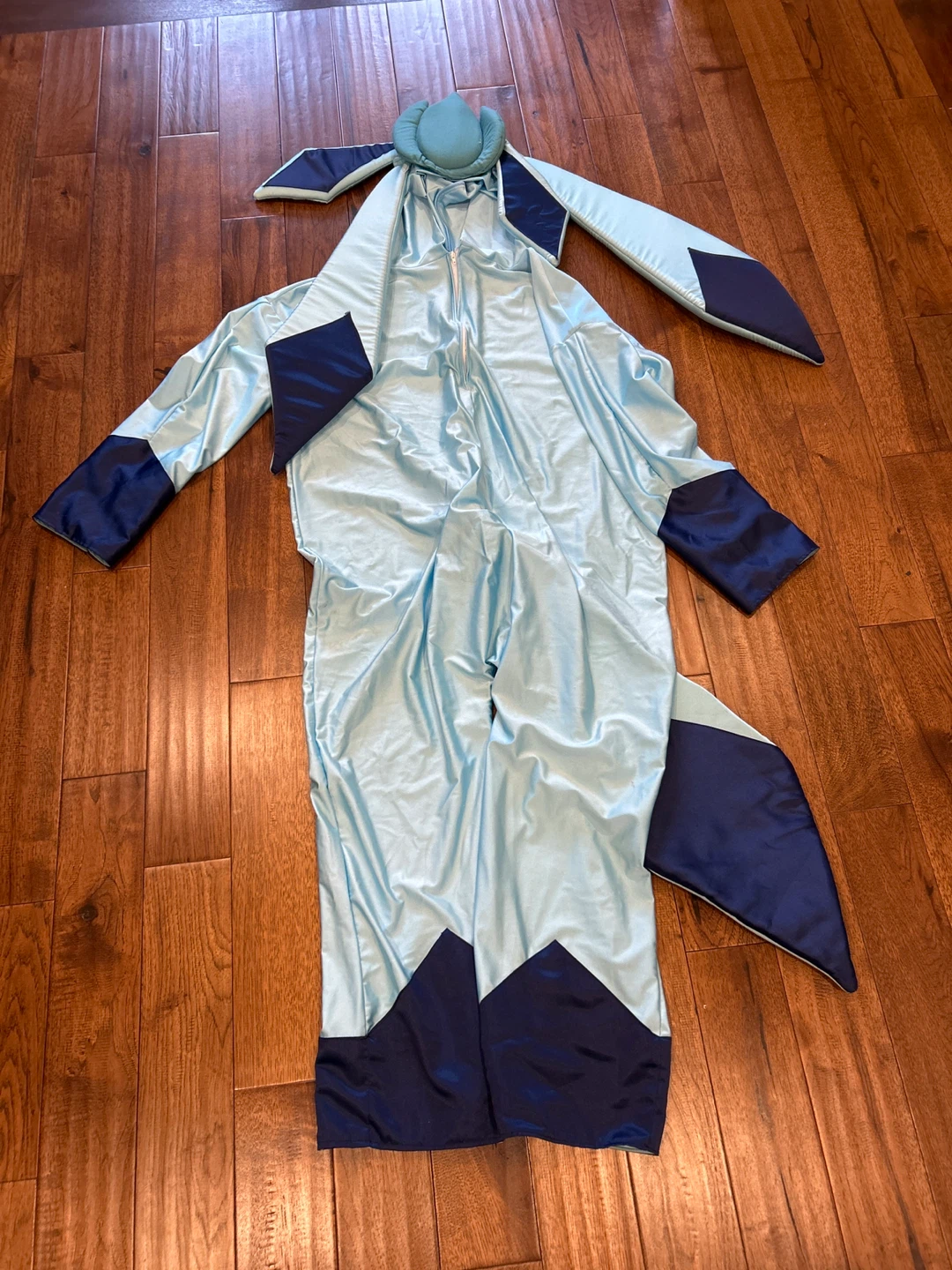 Pokémon Glaceon Costume - photo 3