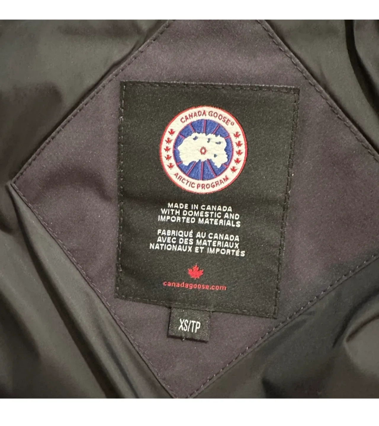 Canada Goose Parka image indicator(7)