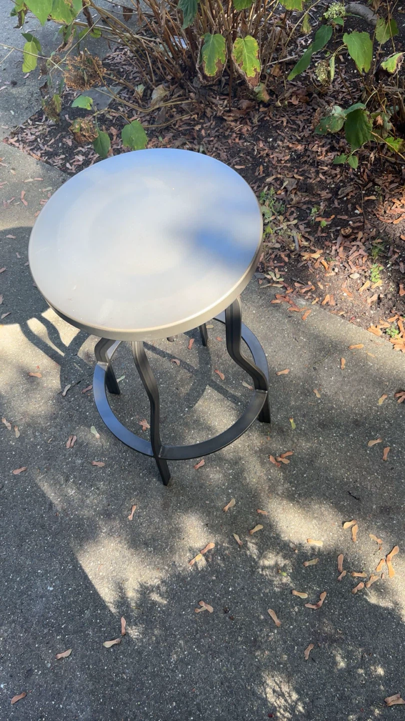 Metal Swivel Bar Stool - photo 2