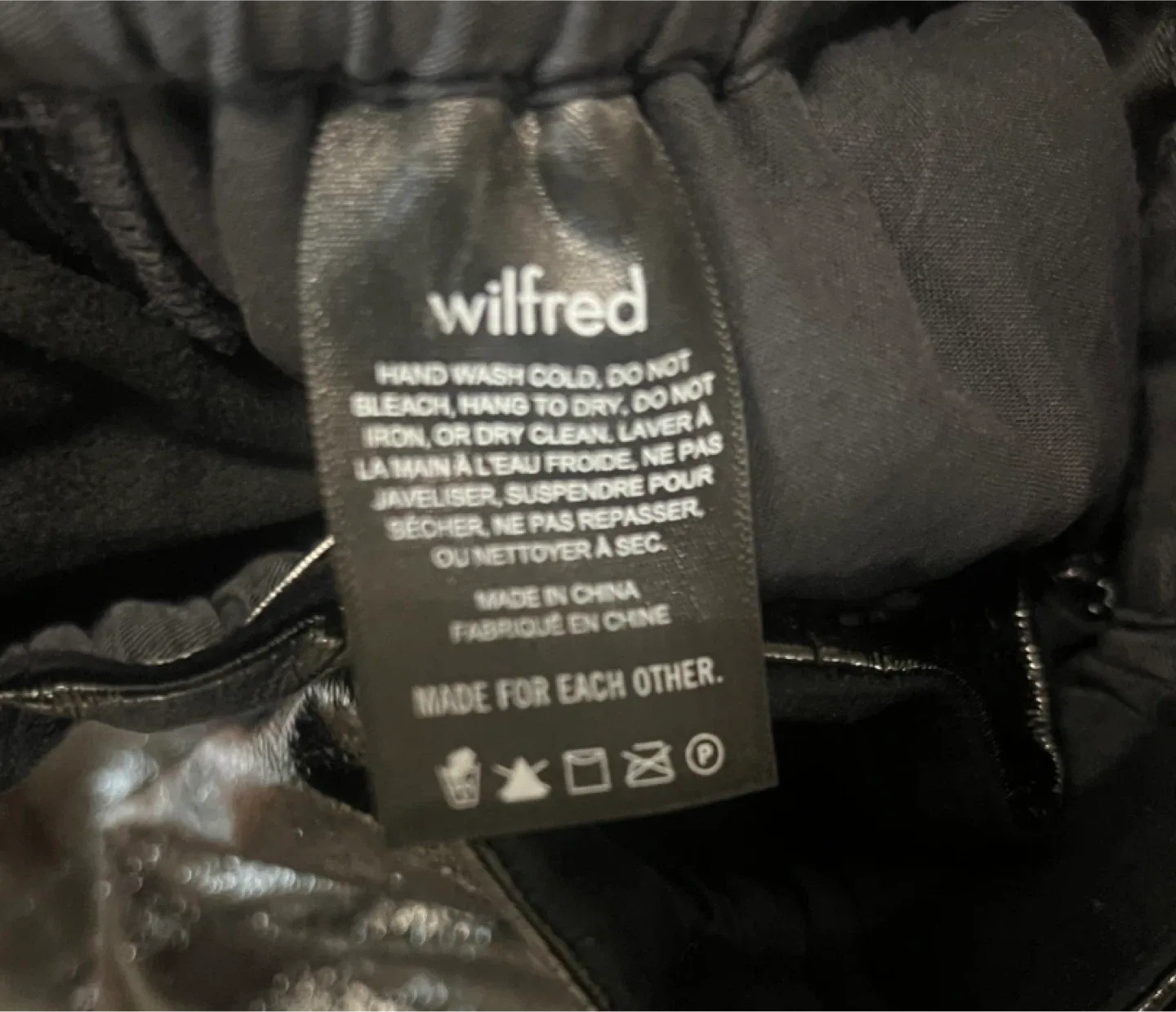 Wilfred Black Paperbag Patent Leather Pants - Size XS image indicator(8)