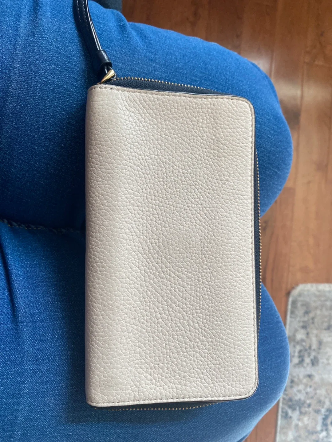 Coach Zip Around Wallet image indicator(4)