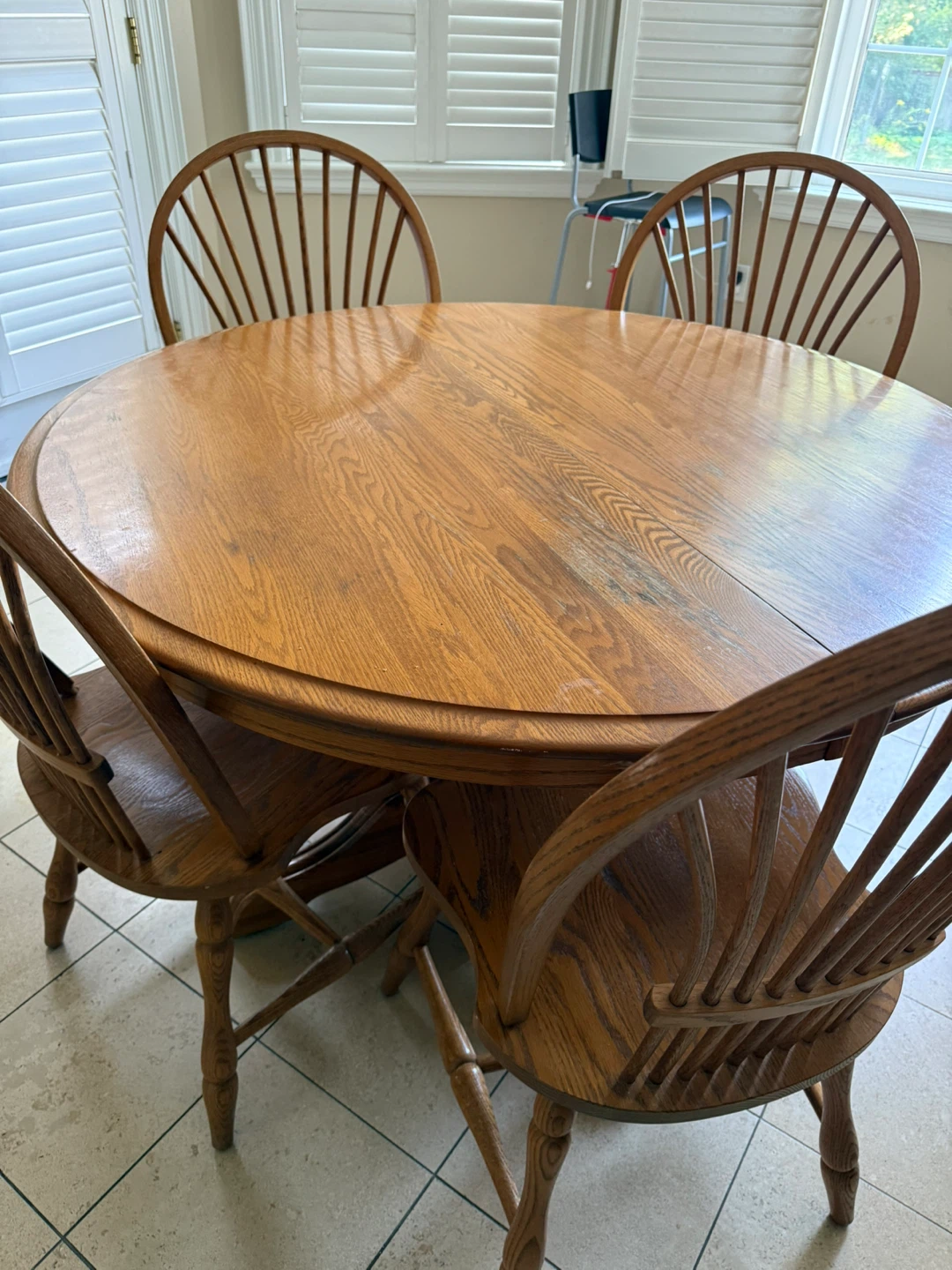 Round Wooden Dining Table with 4 Chairs
