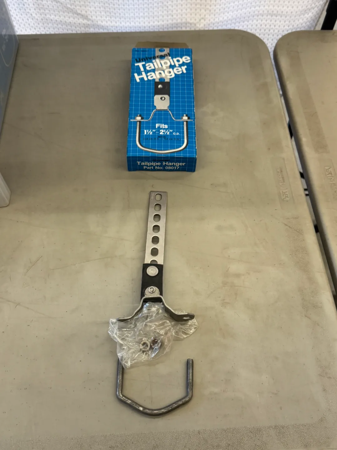 Universal Tailpipe Hanger & Clamp image indicator(8)