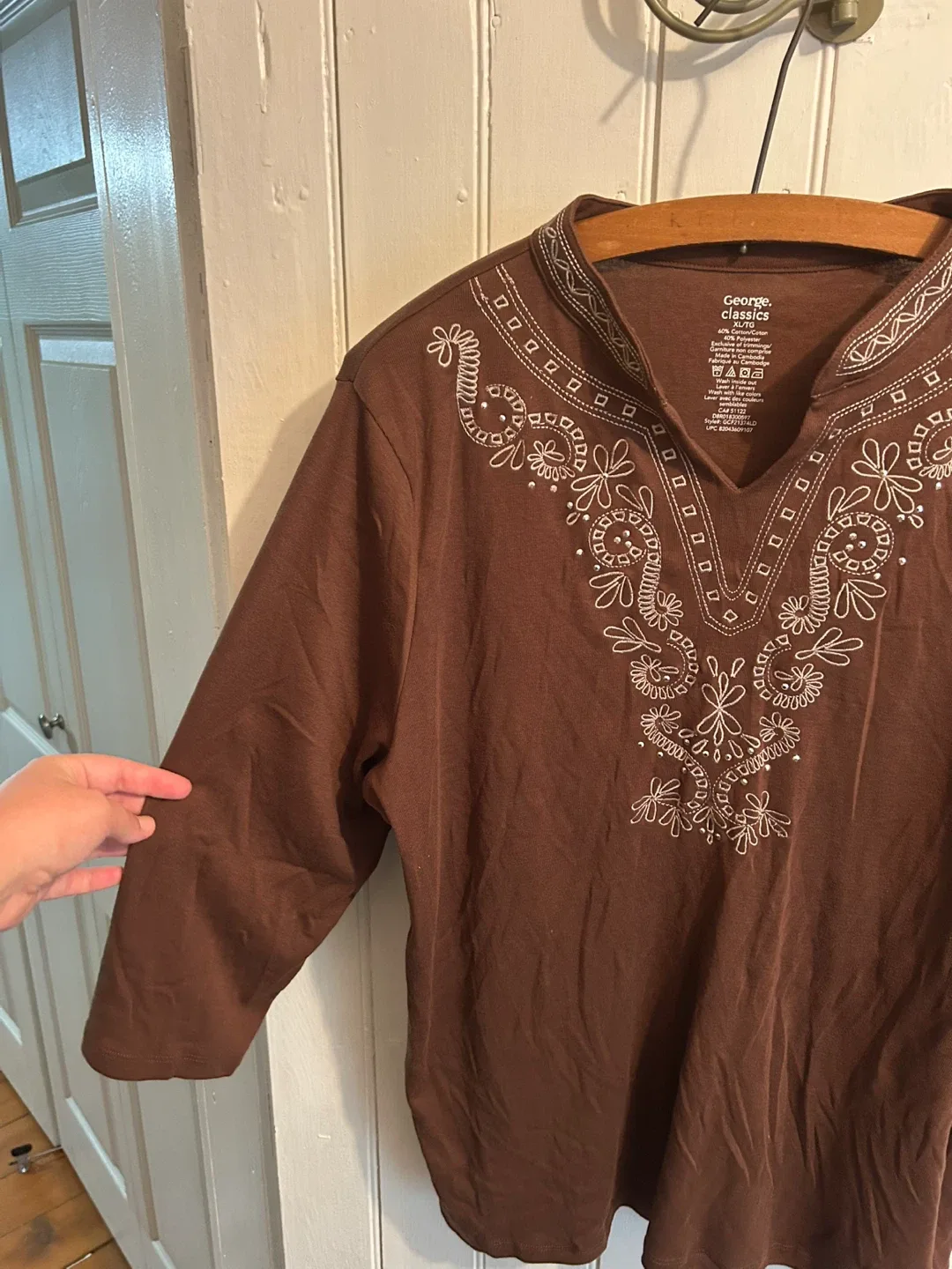 George Classics Brown Embroidered Top - XL image indicator(2)
