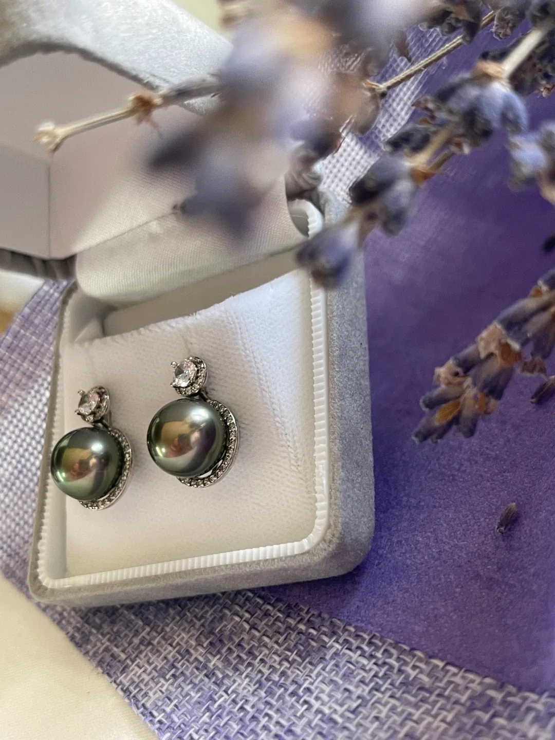 Silver Tahitian Pearl Drop Earrings with Cubic Zirconia image indicator(4)