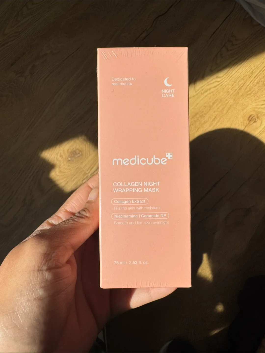 Medicube Collagen Night Wrapping Mask thumbnail