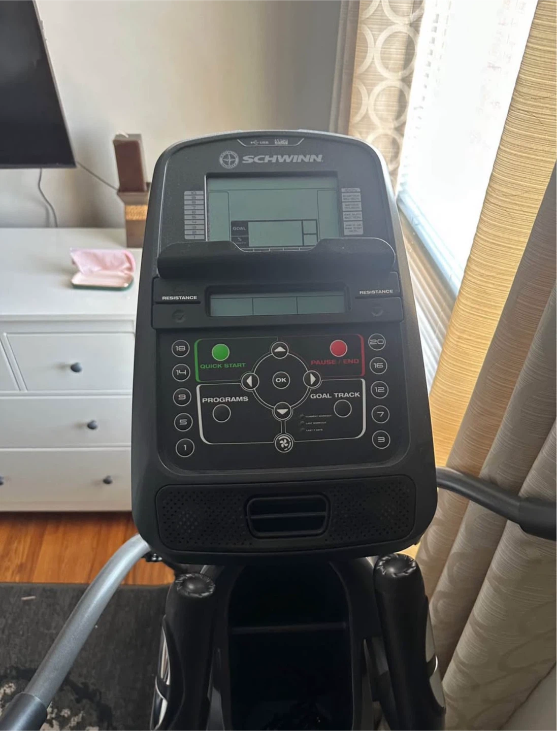 Schwinn 430 Elliptical Machine