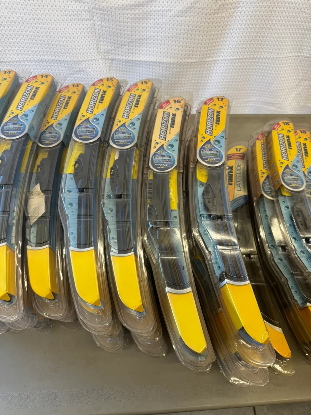 Rain X + I Klear Wiper Blades 13”-19” image indicator(3)