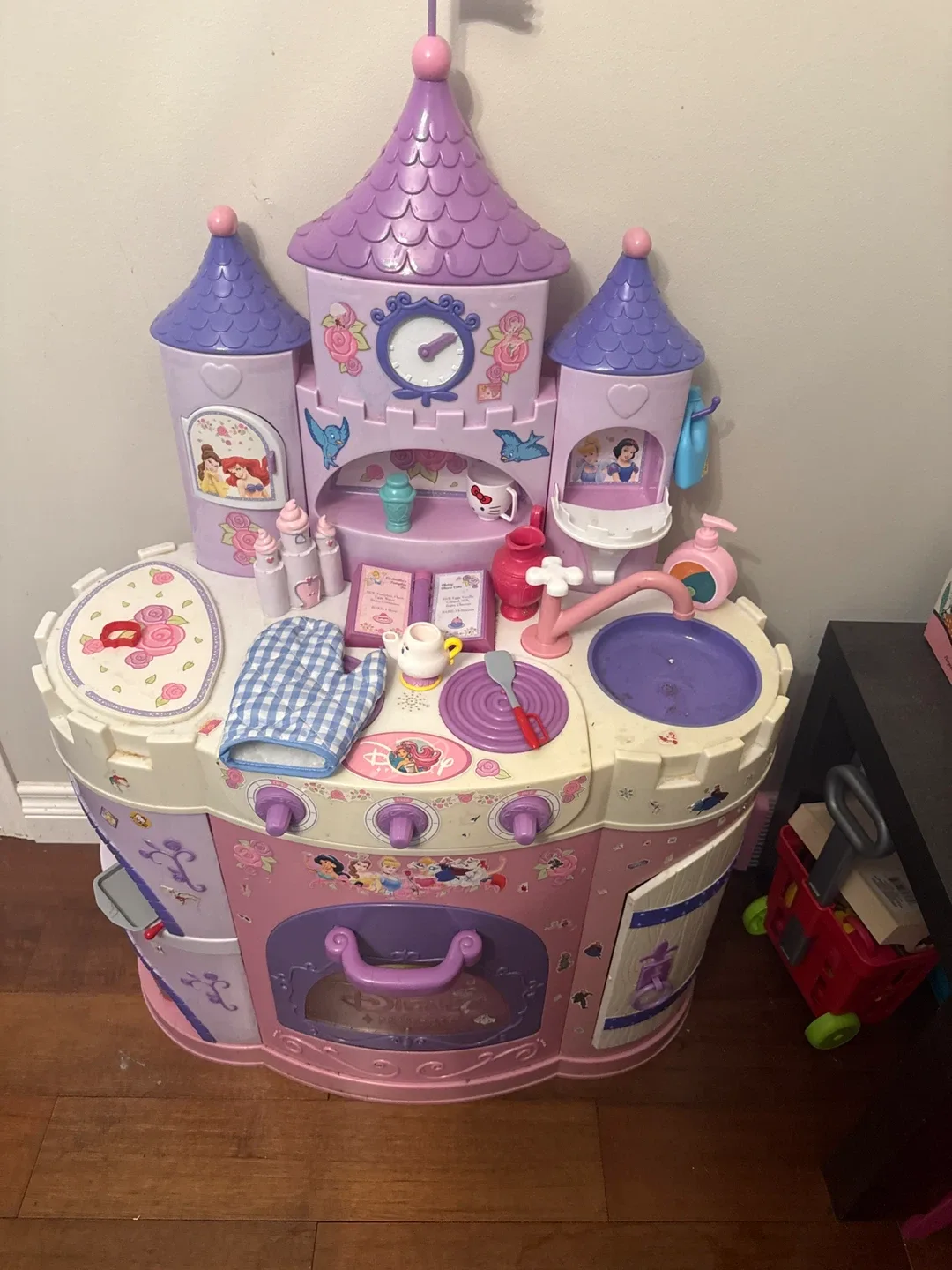 Disney Princess Castle Kitchen Playset image indicator(3)