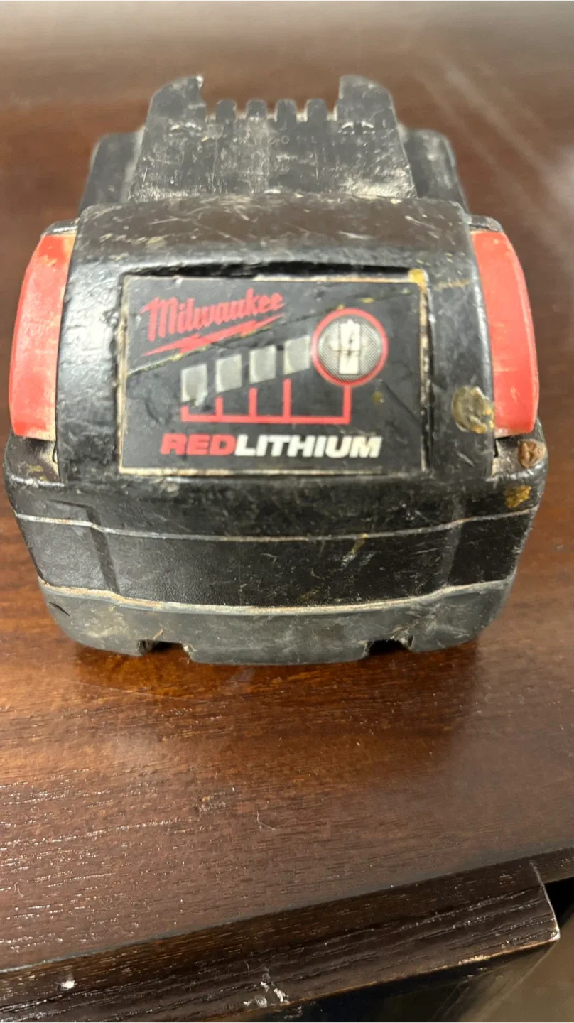 Milwaukee M18 REDLITHIUM Battery thumbnail