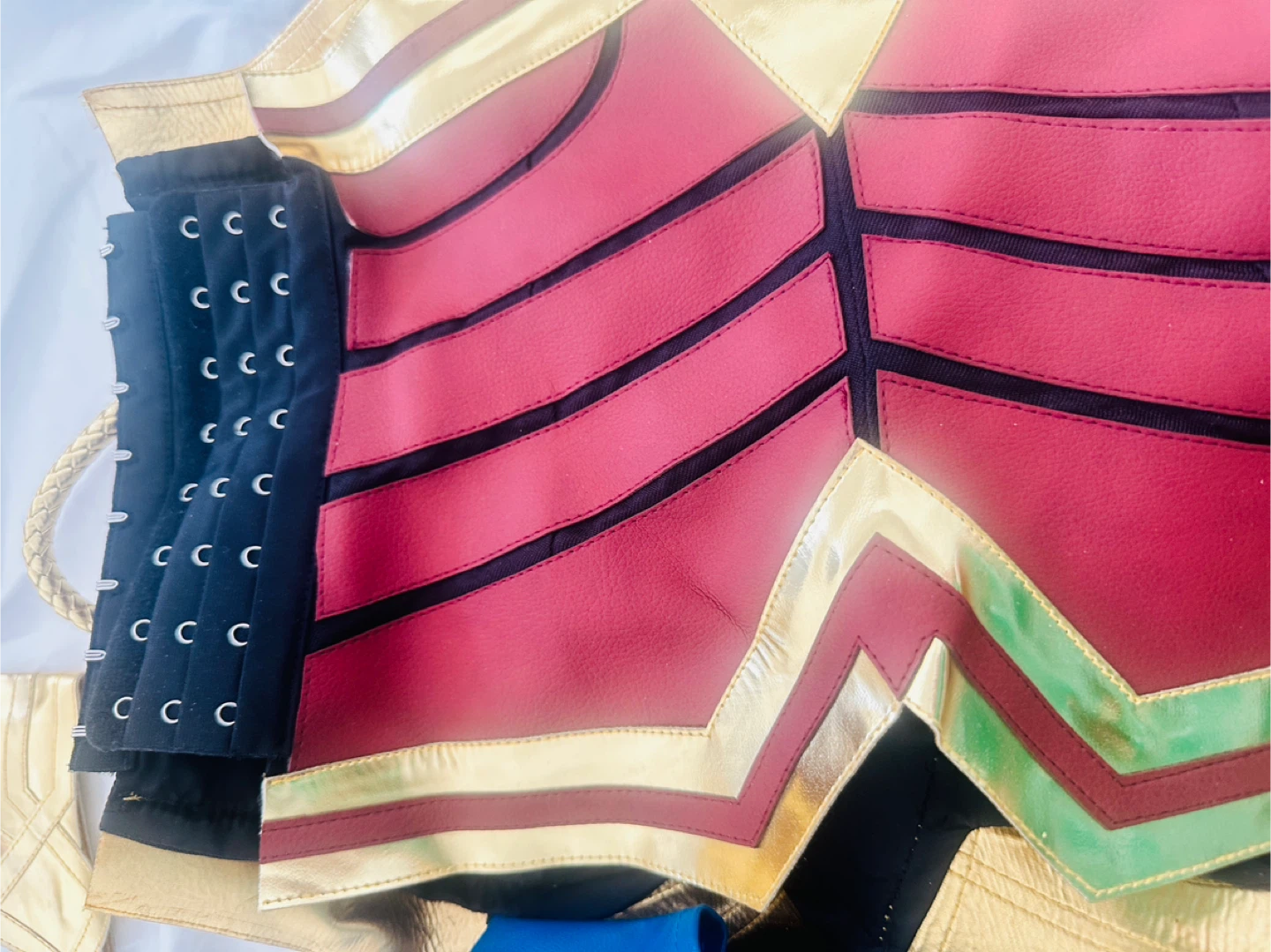Wonder Woman Cosplay Costume - Adult - photo 4