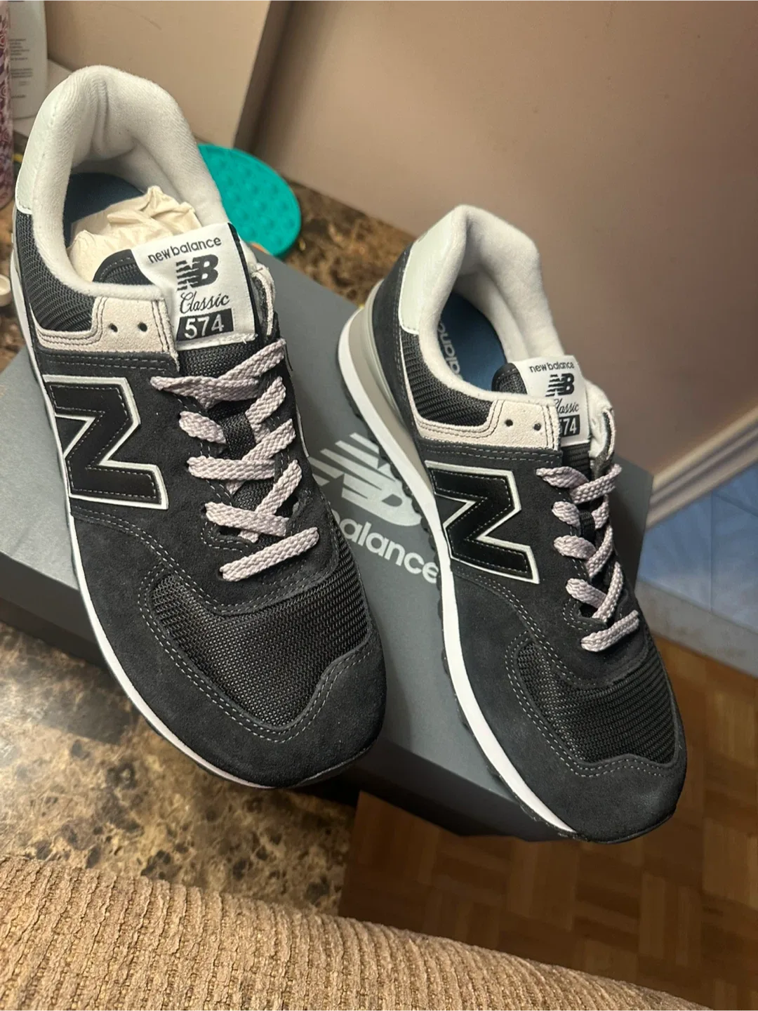 New Balance 574 Classic Black/White - Size 11 US thumbnail
