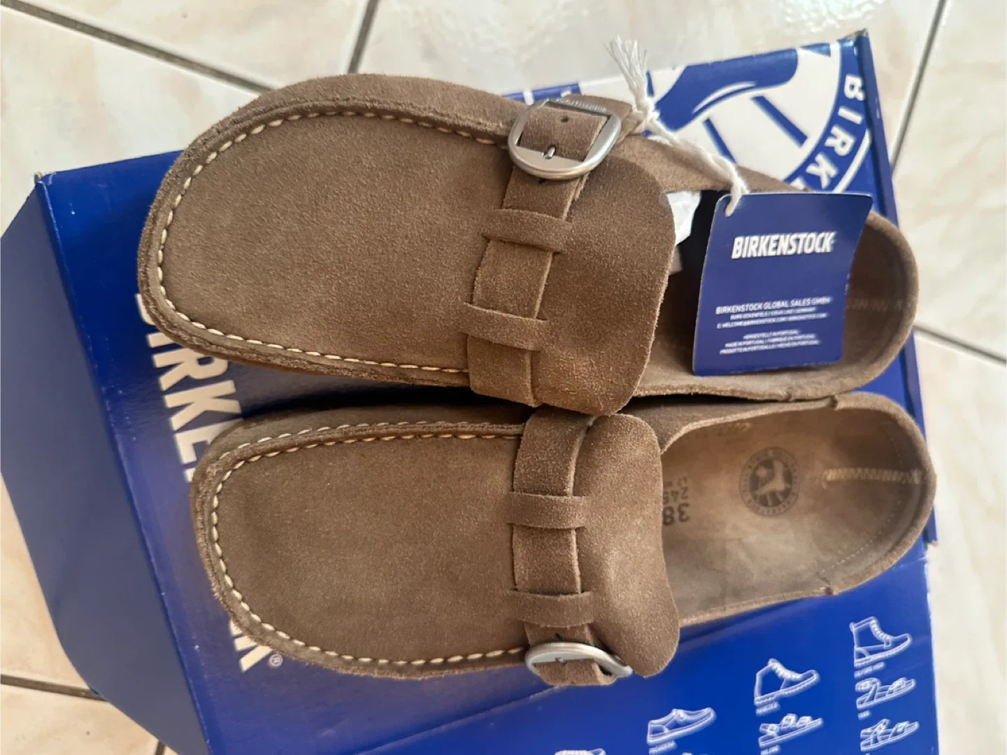 New Birkenstock Buckley Shearling Clogs - Size 38 thumbnail