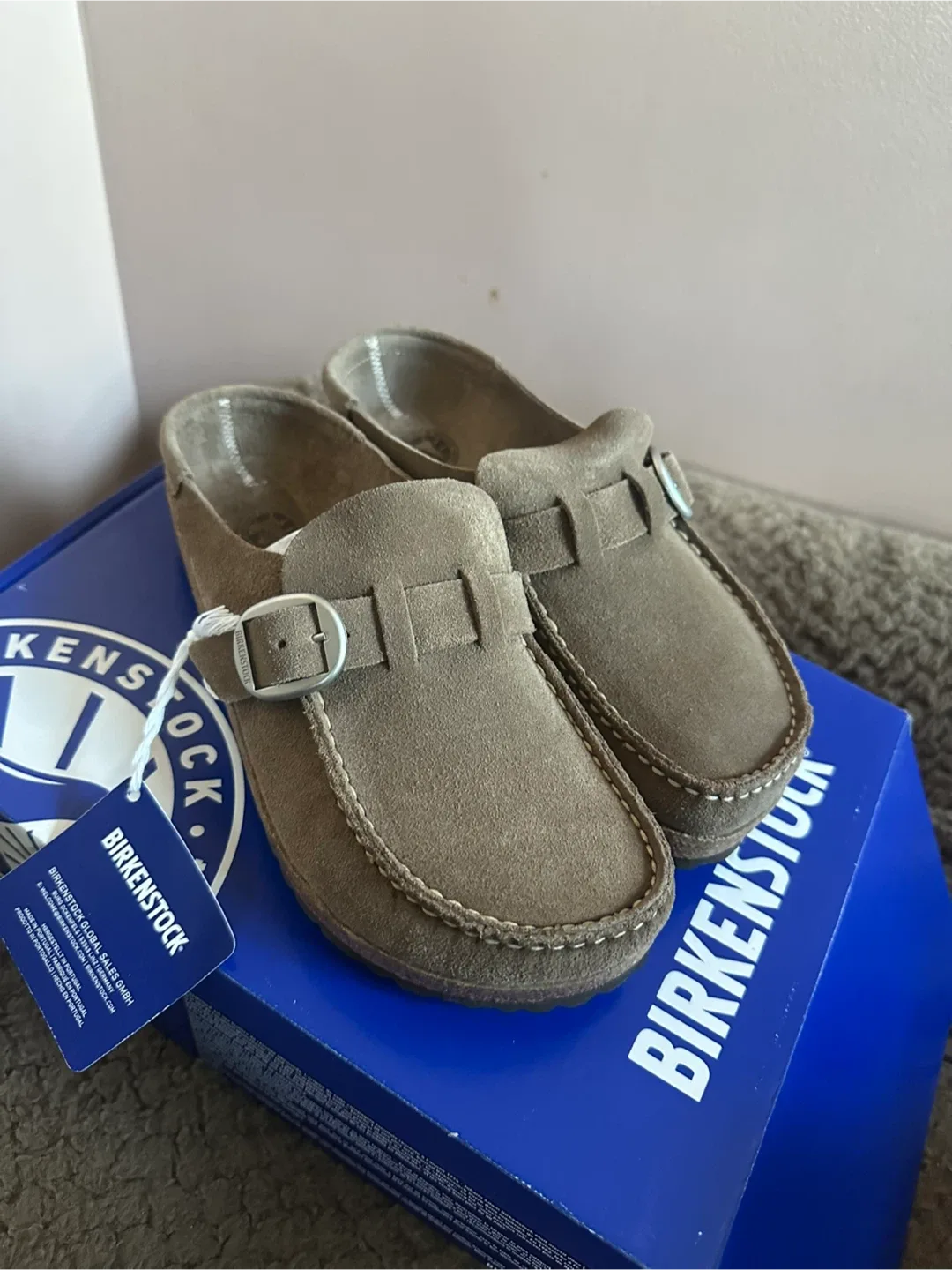 New Birkenstock Buckley Shearling Clogs - Size 38 thumbnail