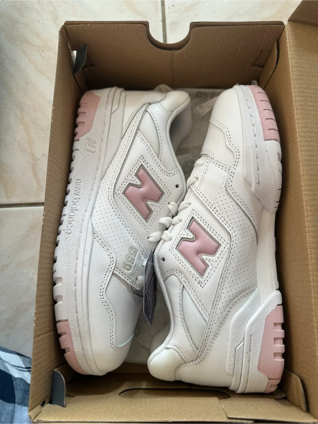 New Balance 550 White/Pink Women's Shoes image indicator(6)