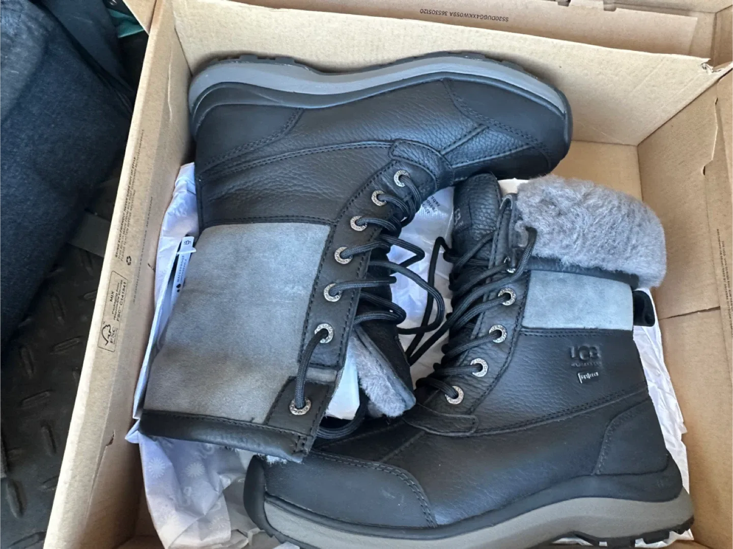 UGG Adirondack III Black Winter Boots - Size 7 image indicator(8)