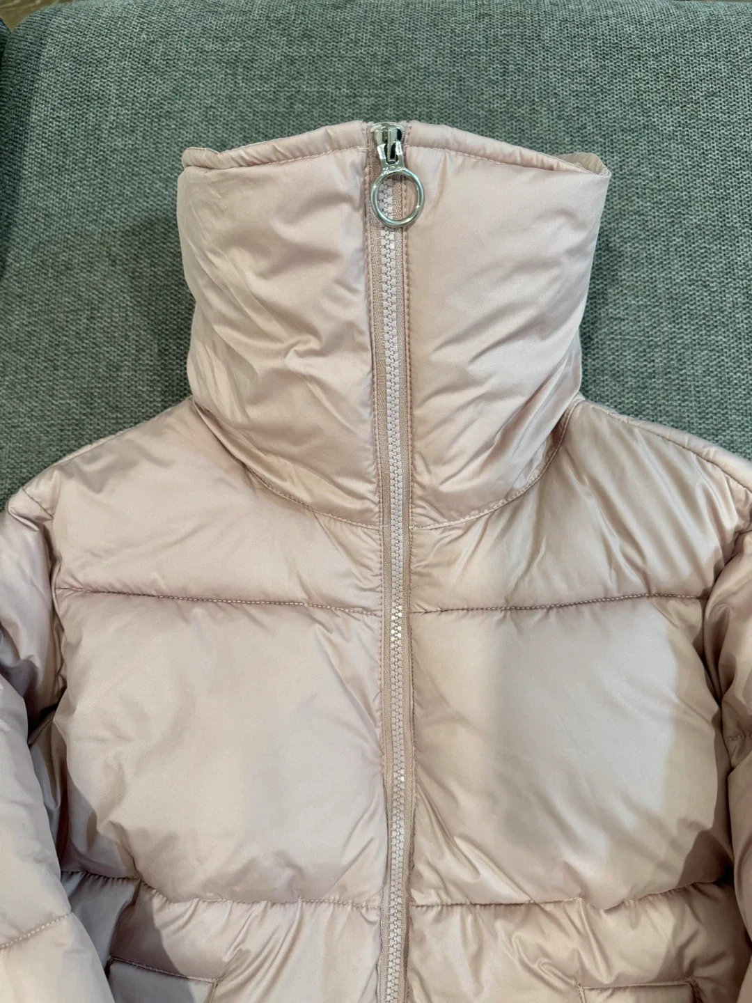 Hollister Puffer Jacket - Size XS image indicator(5)