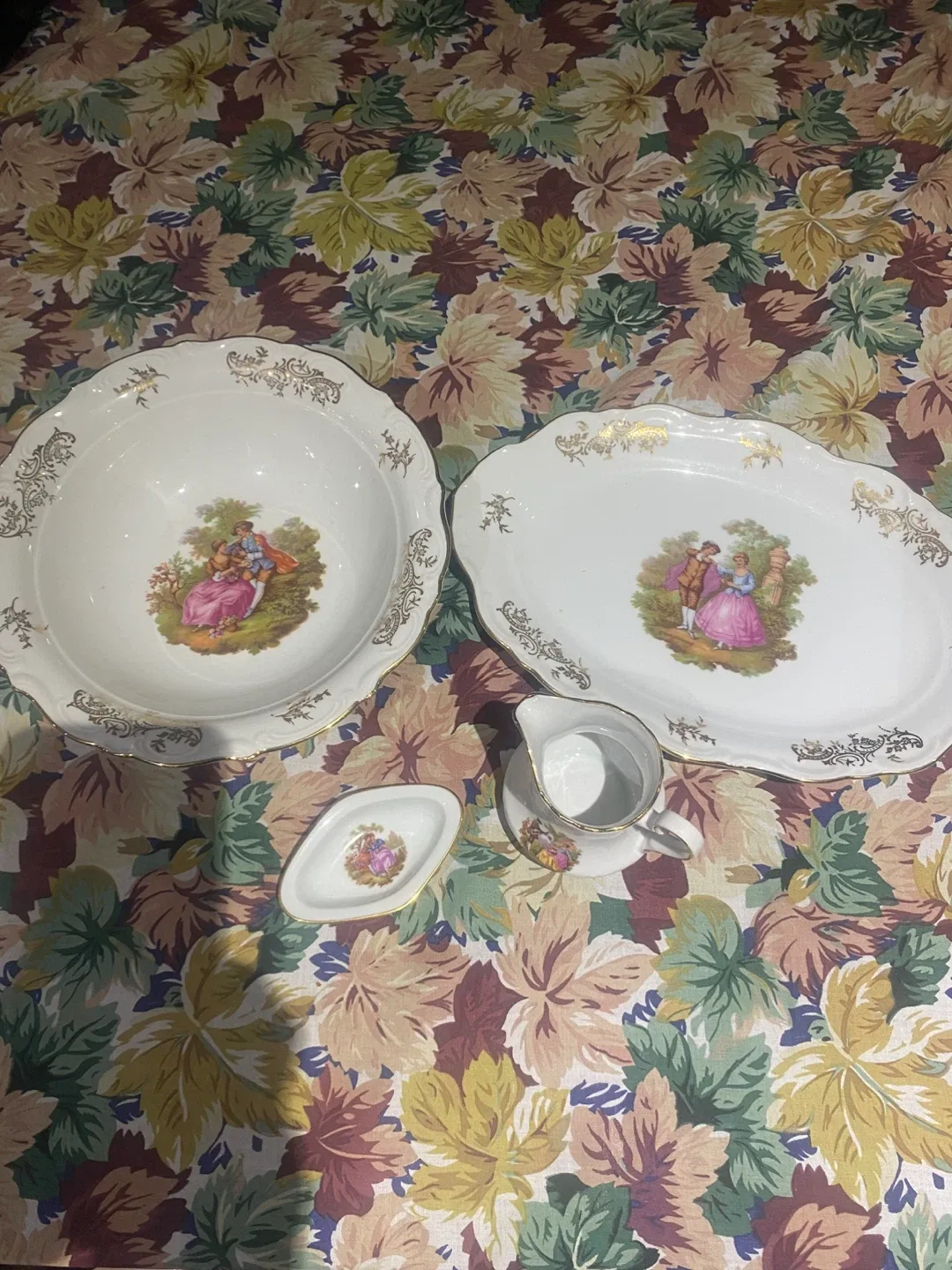 Vintage Porcelain China Set image indicator(4)