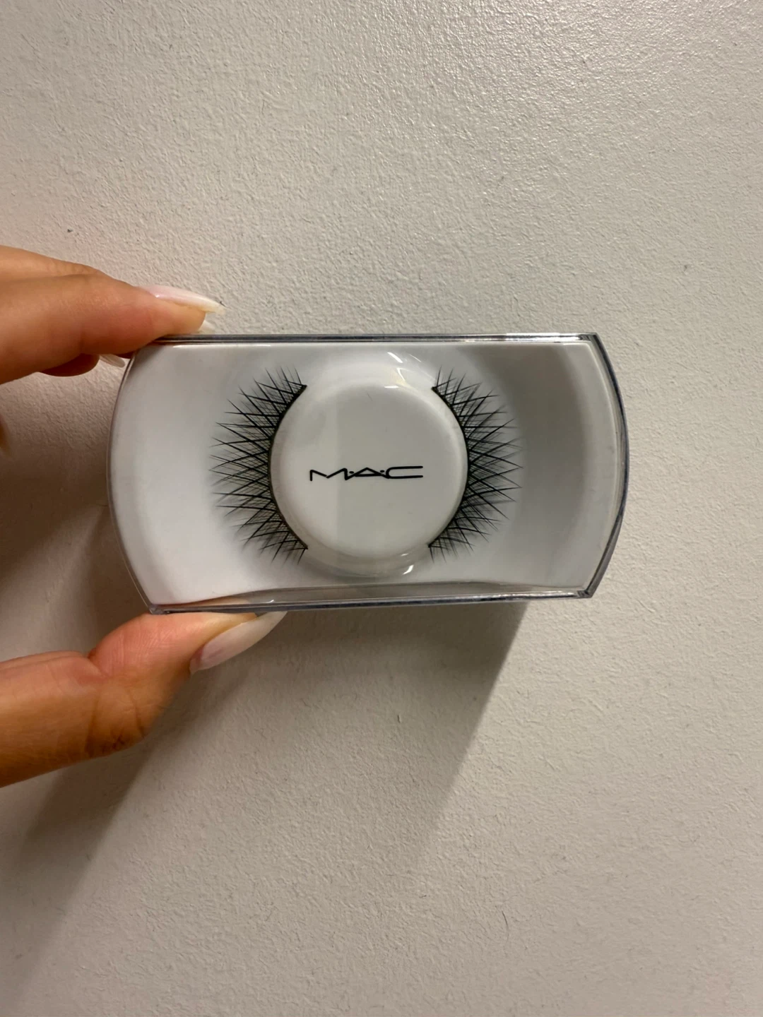 MAC false eyelash