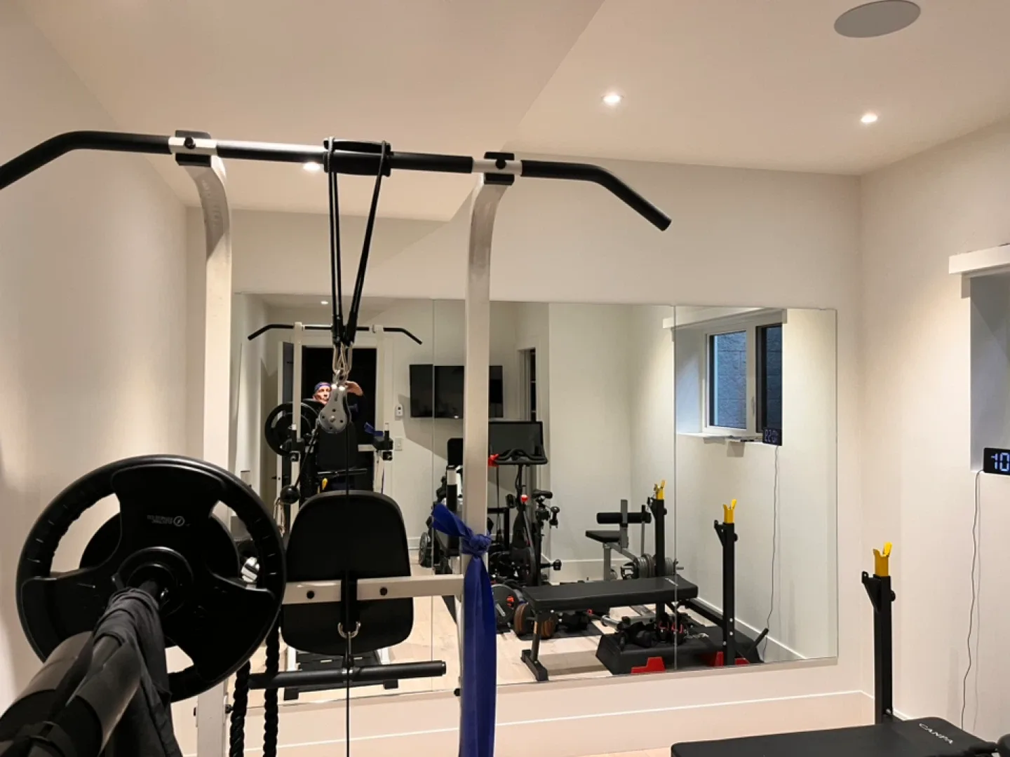 Mirrors - Frameless - large - gyms image indicator(2)