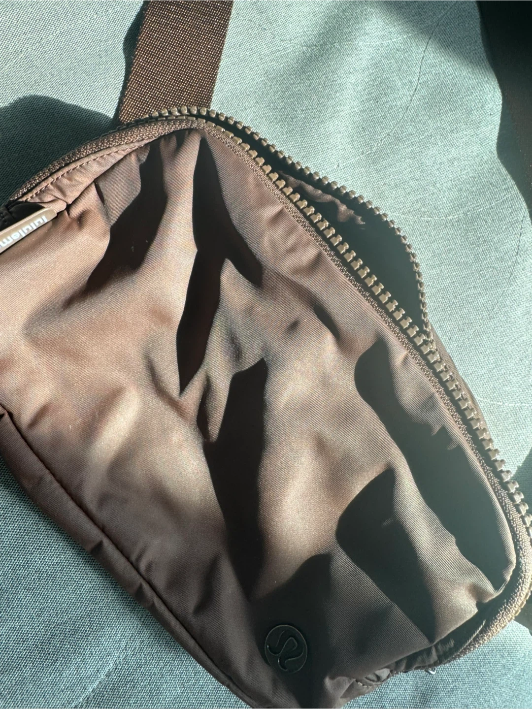 Lululemon Everywhere Belt Bag Chocolate Brown