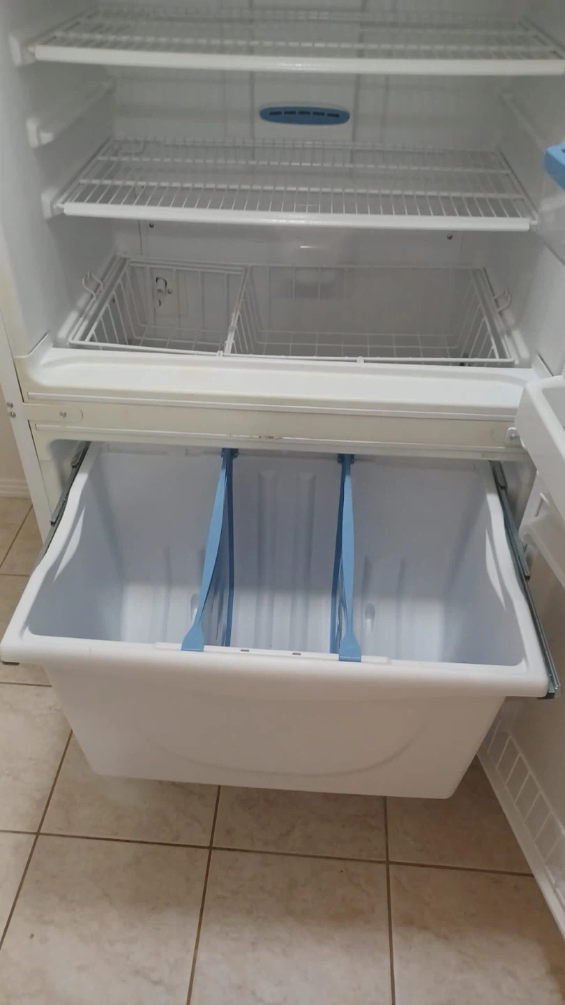 Whirlpool Fridge/Freezer Combo - White - photo 4